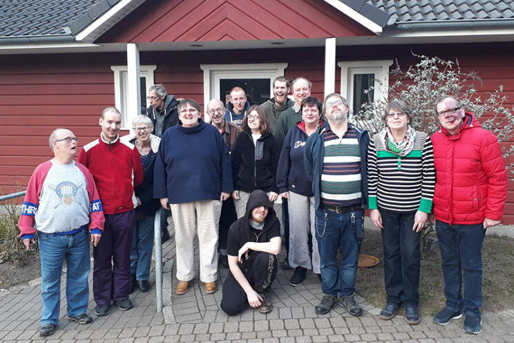 Bild zeigt die Mitglieder des Wohnbeirates der Stiftung Drachensee.